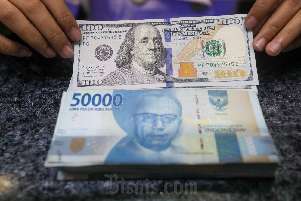 Nilai Tukar Rupiah di Bank Mandiri, BCA, BRI, & BNI Terhadap Dolar AS Hari Ini, 16 Juli 2025