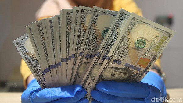 Dolar AS Masih Bergairah, Pagi Ini di Level Rp 14.368